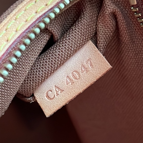 Louis Vuitton Batignolles Horzontal - Picture 13 of 14